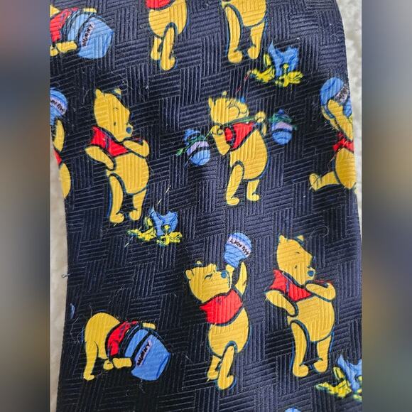 Disney Neck Tie Mens Classic Length Winnie The Pooh Bees‎ Honey Bear Cartoon - Picture 5 of 5
